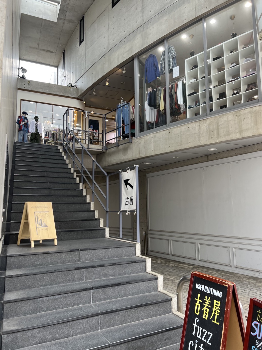 古着屋fuzz city